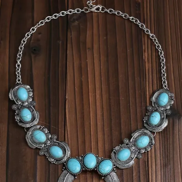 Nwot boutique turquoise vintage look squash blossom necklace - Picture 6 of 9
